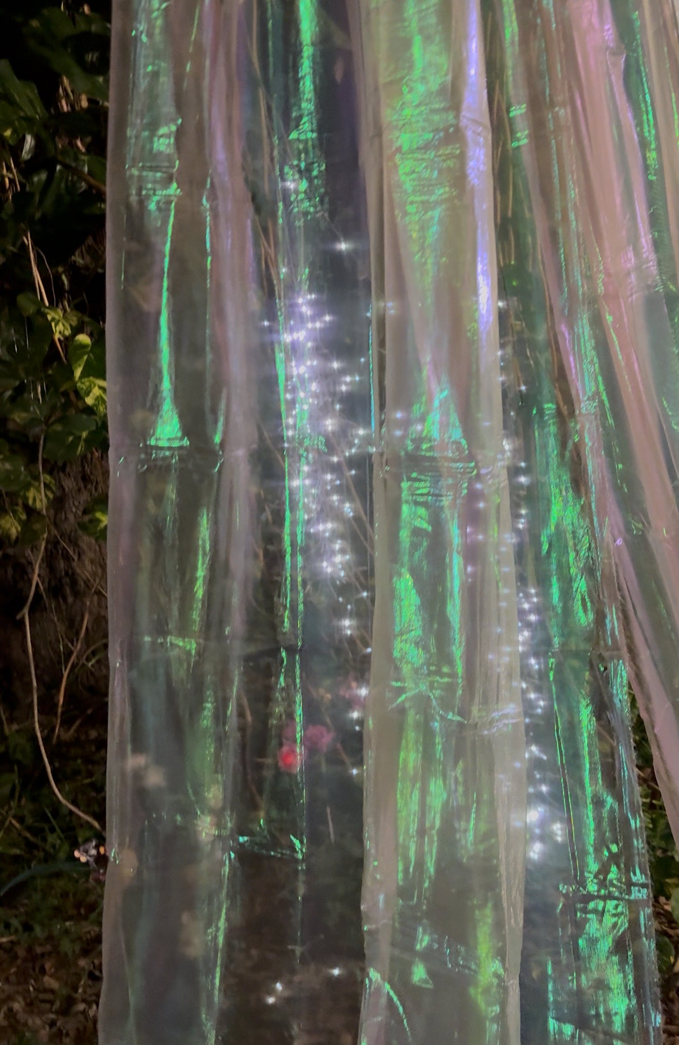 Holographic Silks
